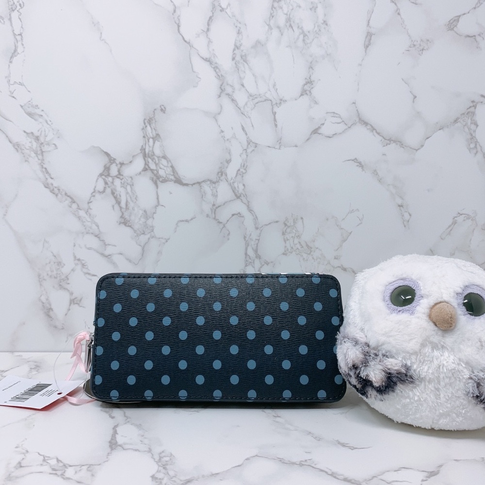 Kate Spade Disney Alice Cosmetic - Picture 3 of 7